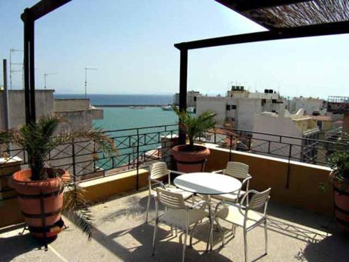 Diana Hotel Chios Town Restaurante foto